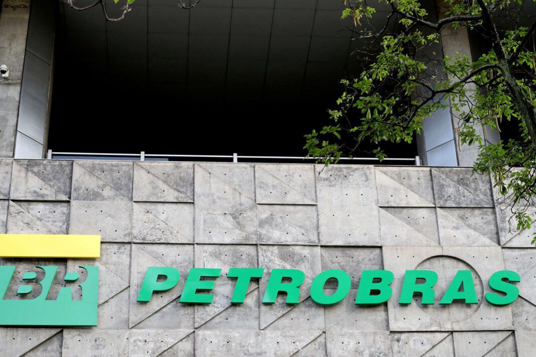 Petrobras: Inscrições de concurso acabam nesta sexta (17) - 16/03/2023 - Mercado