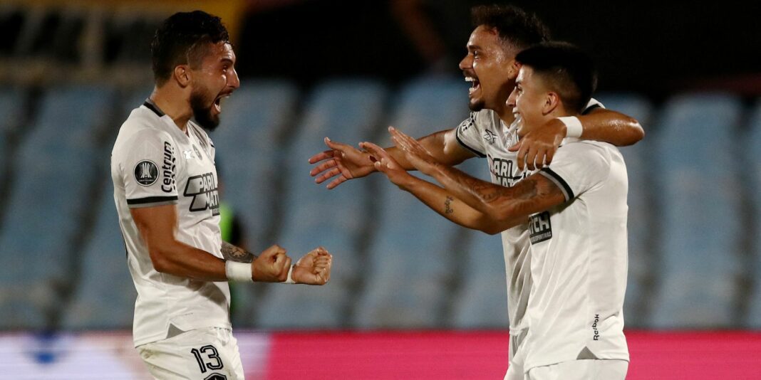 Botafogo avança e enfrenta Atlético-MG na final da Libertadores