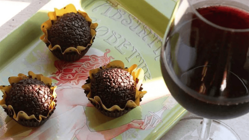 Do tradicional à sofisticação: como preparar um Brigadeiro de Vinho?