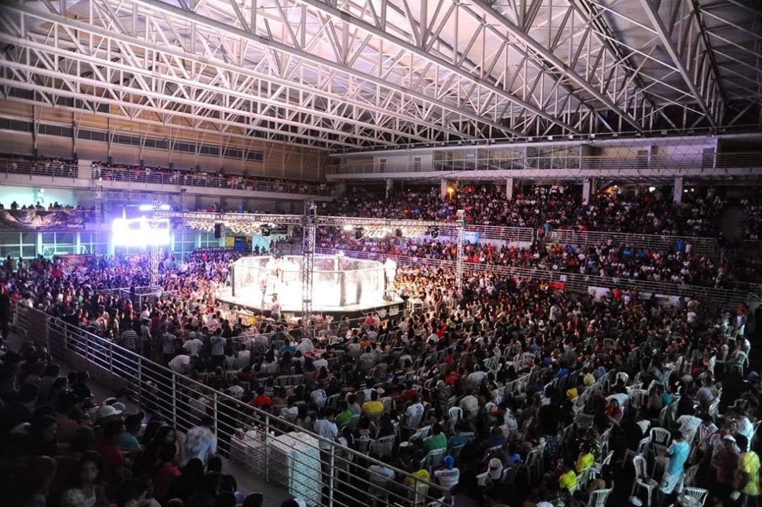 Evento de MMA fecha contrato com agência e projeta retorno para 2025.