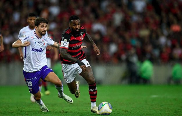 Flamengo perde para o Fortaleza e vê Palmeiras assumir a liderança do brasileirão