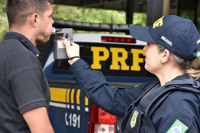 STF decide: recusar o bafômetro não livra motoristas da Lei Seca