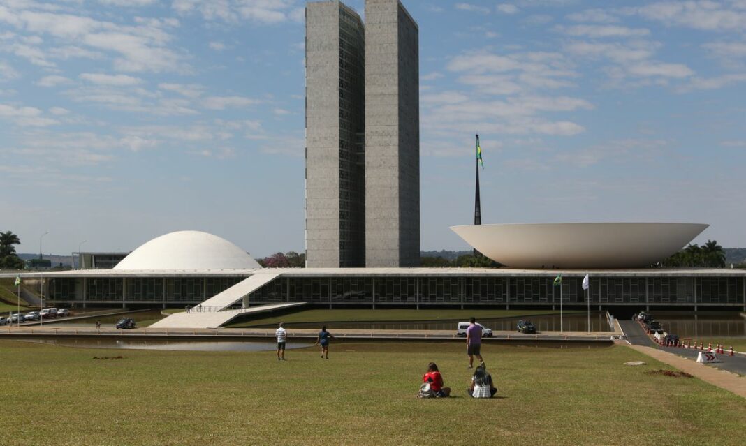 Câmara dos Deputados rejeita PEC do Voto Impresso