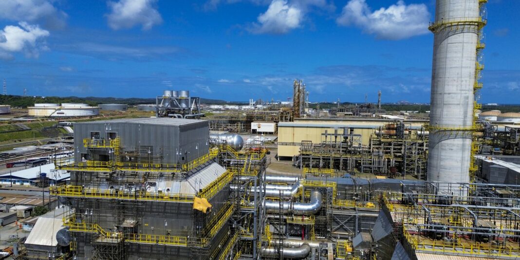 ECOAGBR- Refinaria da Petrobras irá converter poluente em produto lucrativo