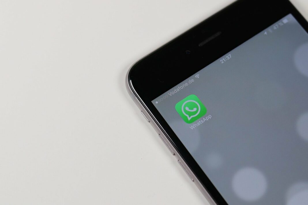 WhatsApp pode ganhar nova cor em breve?